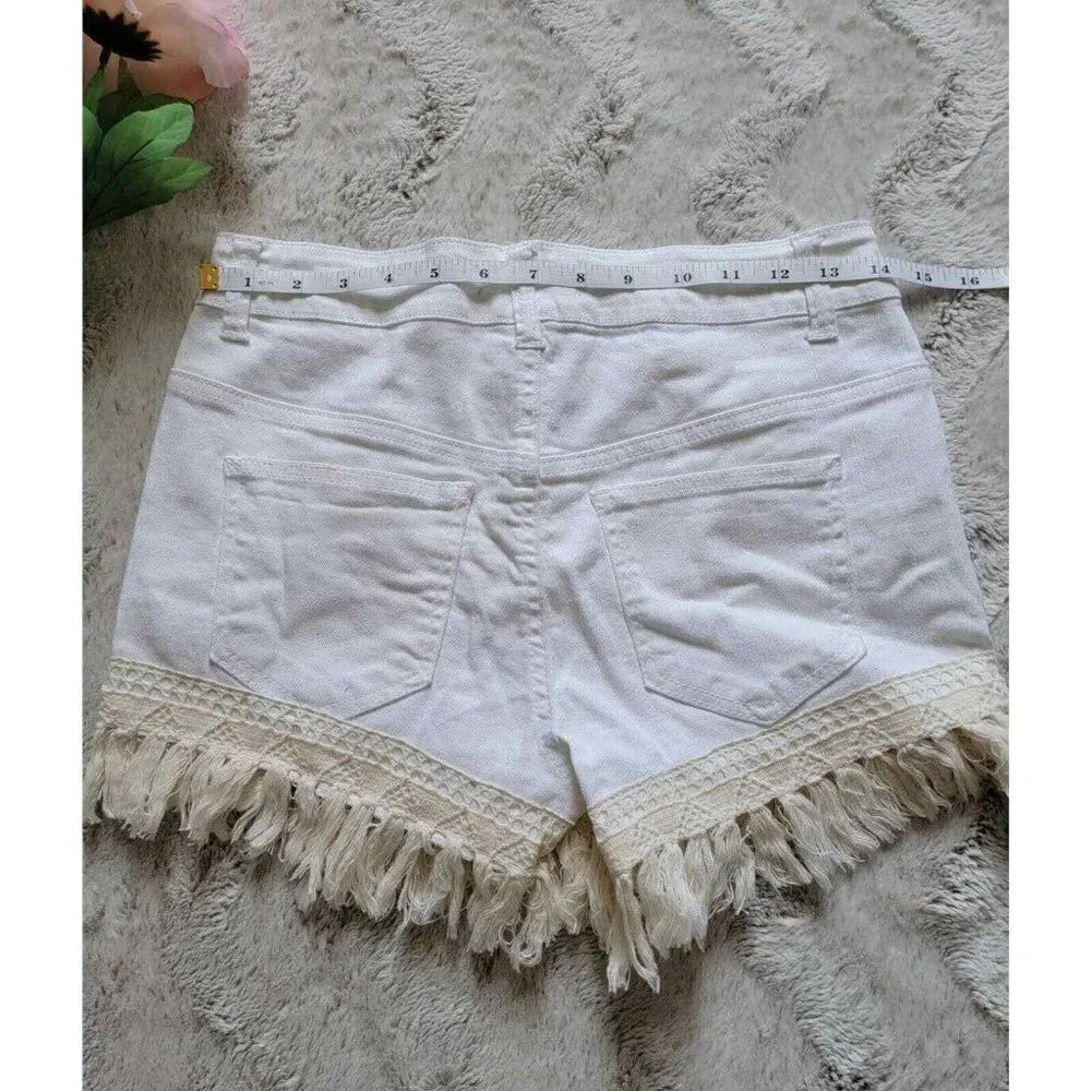 ✨CL Altar'd State Optic White Crochet Tassel Festival‎ Style Cotton Shorts 26/3